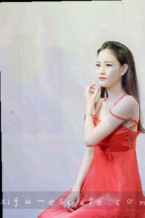 《她的第二份工作》竖版海报，通勤路上的女性背影